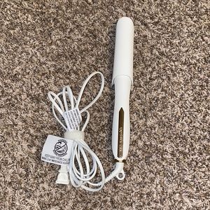 Kristin Ess hair straightener